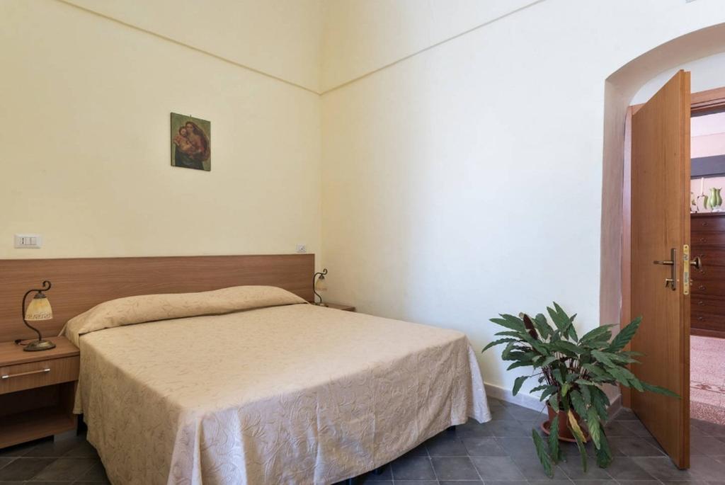 Hotel Il Campanile à Vizzini Extérieur photo