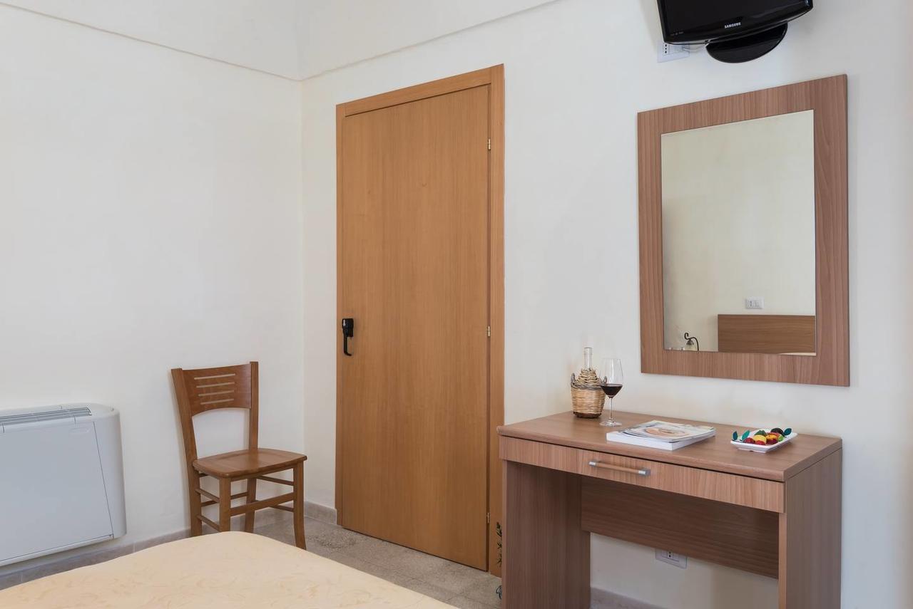 Hotel Il Campanile à Vizzini Extérieur photo